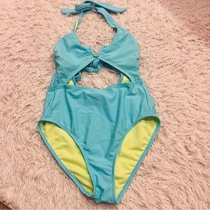 Endless Waves Solid V Cut Out One Piece Suit Size 7-9